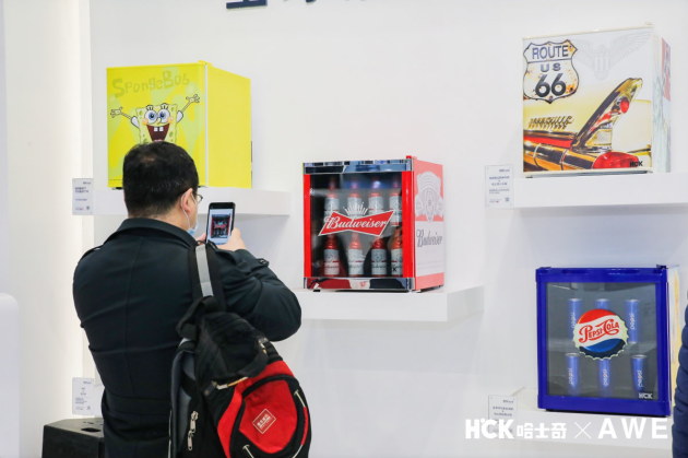 洶涌來襲！HCK哈士奇×百威，一場驚艷家電圈的時尚視覺