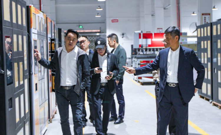 硬實(shí)力！巨米智能助力臺(tái)灣乾隆國(guó)際 建立24小時(shí)智慧藥房