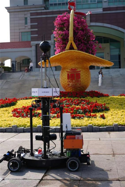 廈門電信攜手華為利用5G超級上行技術，助力廈門大學8K+VR直播百年校慶