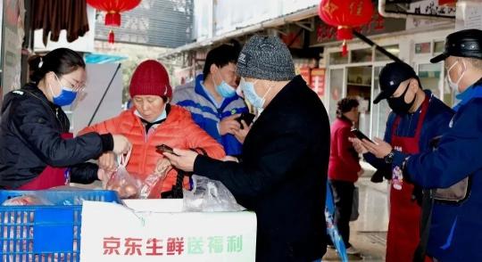 數(shù)字化的菜市場長什么樣？攤主胡楊飛：菜市場的熱鬧又回來了