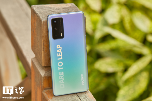 realme真我X7 Pro至尊版再成爆款：性能越級，價格降維