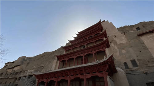清華大學(xué)在青團(tuán)社找了份神奇兼職，去大西北刷墻！