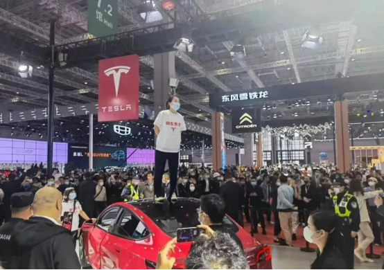 劍指特斯拉？360計劃推出行車黑匣子，可記錄駕駛狀態(tài)