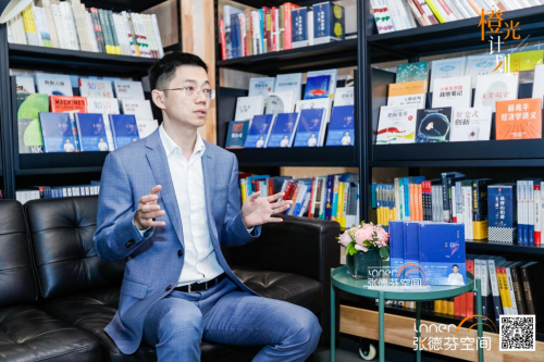知名心理學作家盧熠翎：負面情緒產生的動機，都是為了保護我們