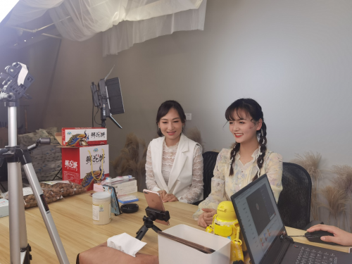 助農(nóng)專場直播大賣，蘑菇街助力云南農(nóng)產(chǎn)品銷售