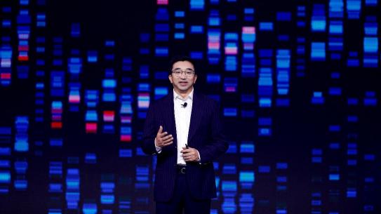 聯(lián)想召開第一屆中小企業(yè)客戶大會，攜手中國中小企業(yè)協(xié)會發(fā)布“FAST光速成長計(jì)劃”