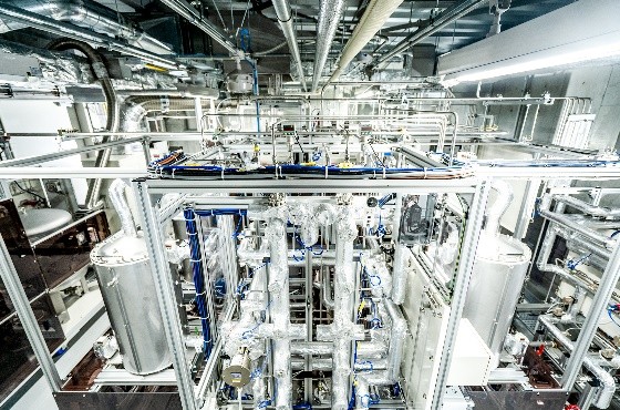 電裝在安城制作所電動開發(fā)中心進(jìn)行CO?循環(huán)設(shè)施的驗(yàn)證測試