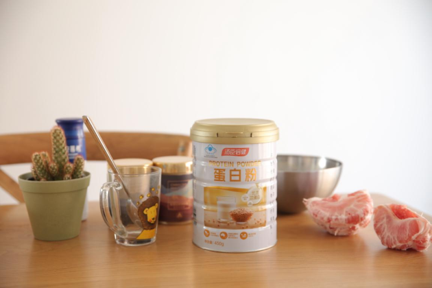 別像《小舍得》中米桃爸媽那么累，補充點湯臣倍健蛋白粉吧