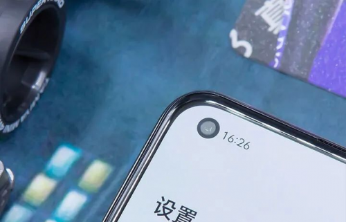 樂神機(jī)，酷炫潮爆｜楊冪代言手機(jī)千元機(jī)皇realme 真我Q3 Pro測評