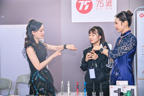 助力打造上?？萍紕?chuàng)新名片，錸鍶信息亮相松江五五購(gòu)物節(jié)
