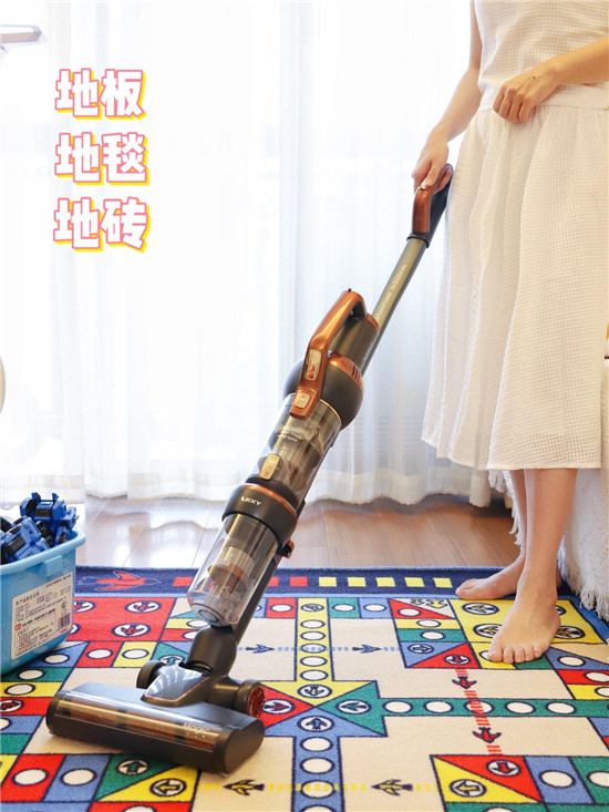 550W無刷數(shù)碼電機(jī)加持，萊克立式吸塵器，讓清潔更加方便