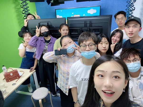 作業(yè)幫新匠師張利利：“引導(dǎo)式教學”讓小同學愛上數(shù)學