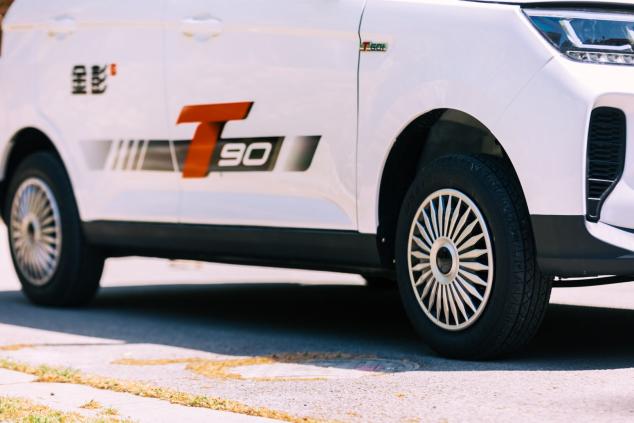 2021新款代步車翹楚金彭T90，憑實(shí)力跑的遠(yuǎn)