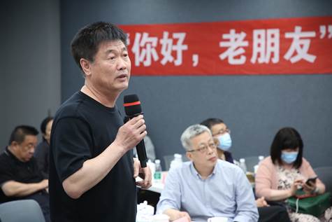 抖音舉辦老年用戶(hù)溝通會(huì) 66歲阿姨拍舞蹈視頻圈粉5萬(wàn)