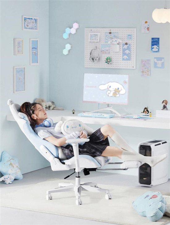 AutoFull傲風丨三麗鷗正版授權HelloKitty、大耳狗新品上線！