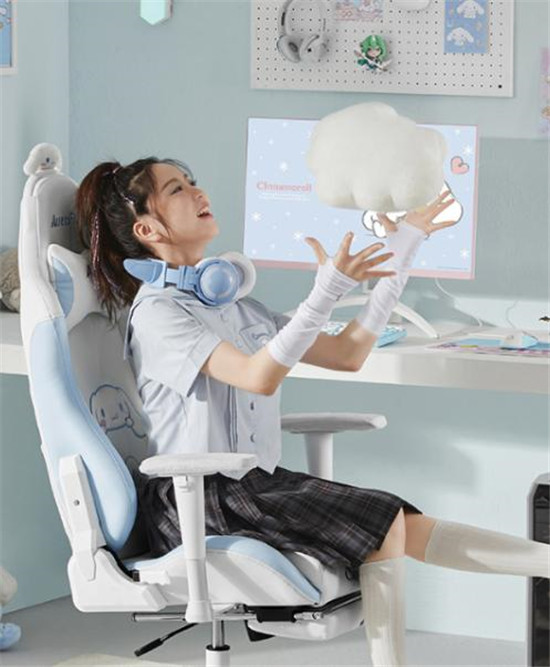 AutoFull傲風丨三麗鷗正版授權HelloKitty、大耳狗新品上線！