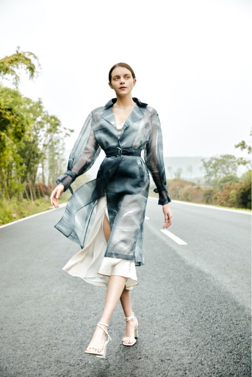 春夏不知道買(mǎi)什么，波司登2021年全新春夏系列輕柔來(lái)襲