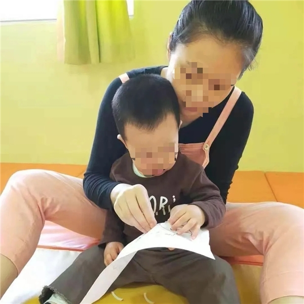 遼寧31歲母親患白血病，獨(dú)子年僅4歲，為活命發(fā)起水滴籌