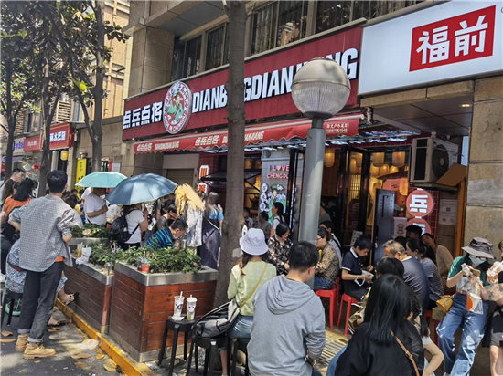 成都小吃界黑馬點(diǎn)兵點(diǎn)將四川小吃集，2年布局360+店