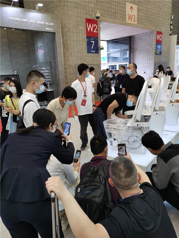 猝不及防，廈門大白暖了上海廚衛(wèi)展！