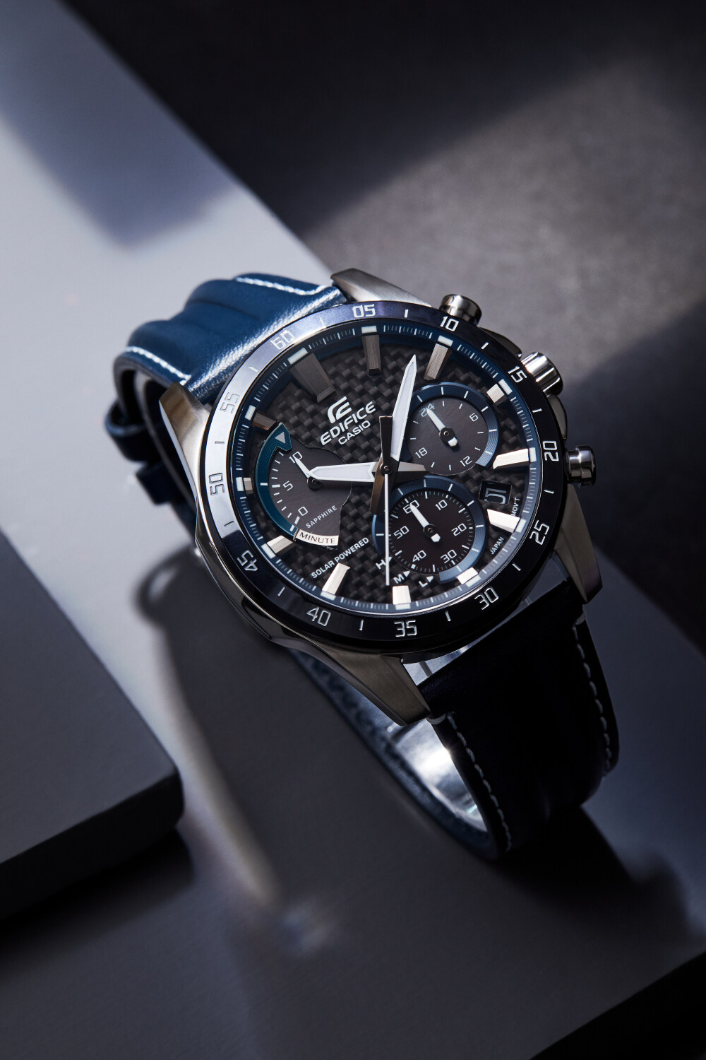 沉穩(wěn)內(nèi)斂，實(shí)力為先！ EDIFICE EFS-S580系列致敬專注拼搏