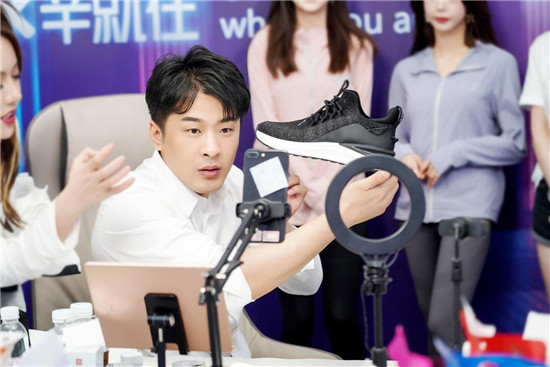 從帶貨主播到直播電商品牌創(chuàng)始人 辛巴辛有志做對(duì)了什么？