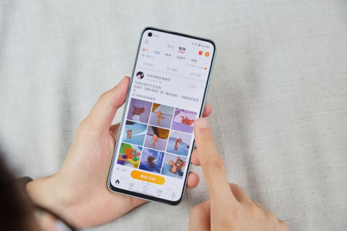 論顏值從來沒輸過，OPPO Reno6外觀亮眼，夏日晴海配色絕了