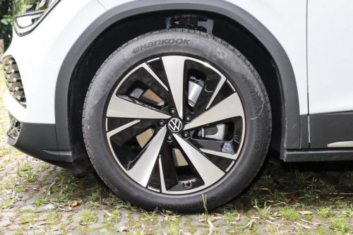 新能源電動(dòng)汽車上汽大眾ID6X上市，價(jià)格239，888元-278，888元