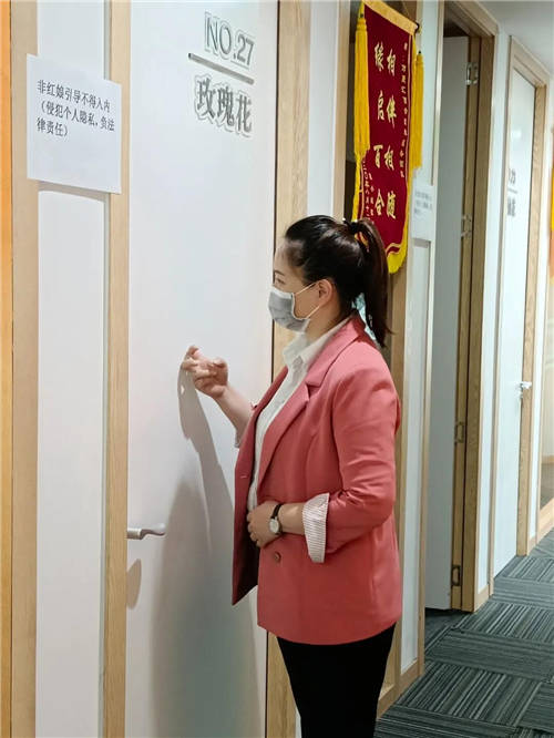 百合網(wǎng)一對一：紅娘是筑起兩個(gè)陌生人幸福的橋梁，“會(huì)說話”是最基礎(chǔ)的職業(yè)技能”