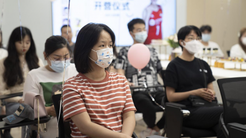 維樂口腔“矯正夏令營”北京8院同步開營，攜手時代天使打造中國微笑