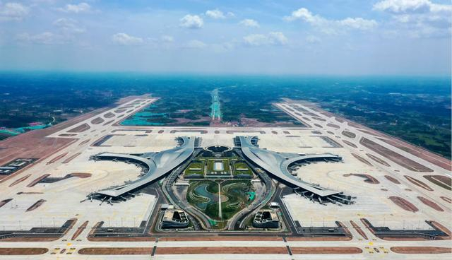 成都又一座國(guó)際機(jī)場(chǎng)正式投運(yùn)，看看都用了哪些“黑科技”？