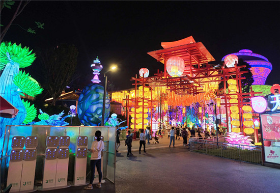 街電共享充電寶入駐自貢·中華彩燈大世界，全場續(xù)航光影奇幻之旅