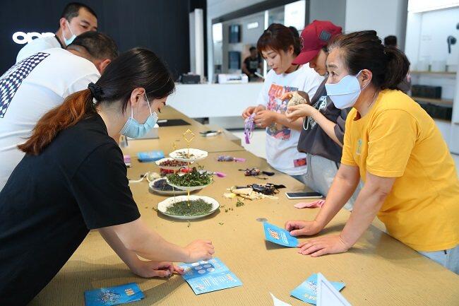 為全方面保障用戶用機(jī)，OPPO服務(wù)這個(gè)夏天玩很大