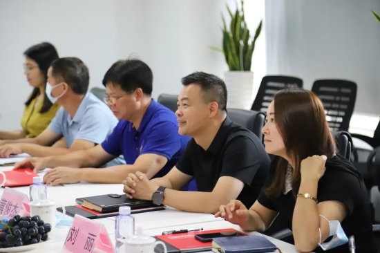 廣州市花都區(qū)人社局、經(jīng)濟開發(fā)管委會走訪調(diào)研薪寶科技