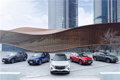 足壇似車壇，第五代途勝L用實力詮釋王者風(fēng)范