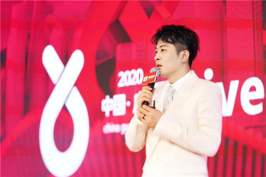 將公益融入企業(yè)發(fā)展 辛巴辛有志創(chuàng)辦的辛選堅(jiān)持回饋社會(huì)