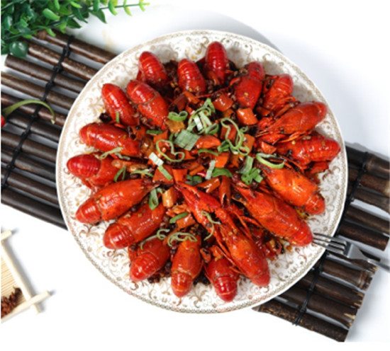 外賣(mài)不放心，自制太費(fèi)事？海爾食聯(lián)網(wǎng)上新“麻辣小龍蝦”，3步搞定