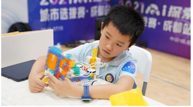 科創(chuàng)教育，朝向未來：2021 AI探索賽之KOOV選拔賽首“戰(zhàn)”成都