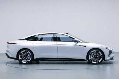 智己L7，新時(shí)代豪華純電智能轎車的標(biāo)桿