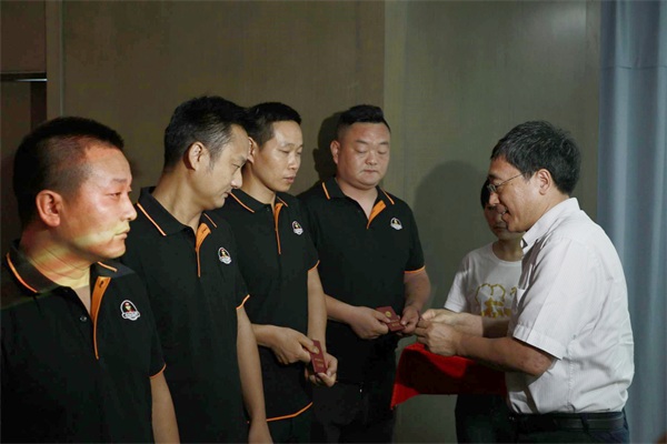 “學(xué)黨史，辦實事”合肥高新區(qū)道路運輸行業(yè)工會聯(lián)合會貨車司機集中入會儀式圓滿舉行