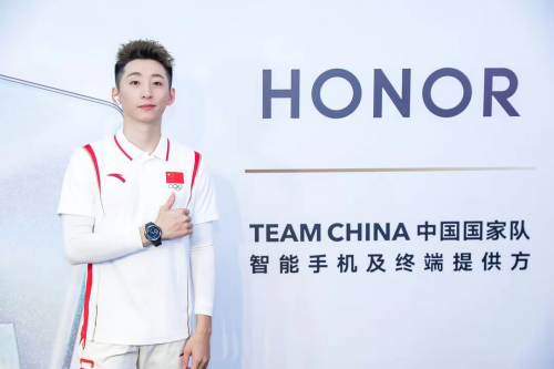 榮耀Earbuds 2 SE耳機以鐳射服務(wù) 為中國國家隊“榮耀出征”打call