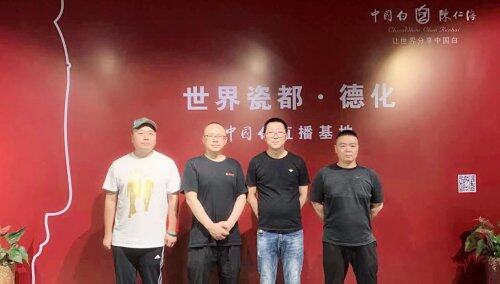 從日入不過400元到在微拍堂年入1200多萬，他說“感覺太快了”