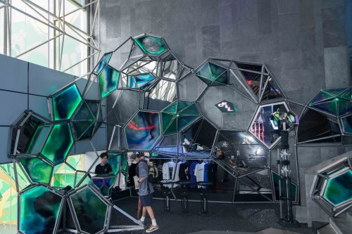 潮躍地表！抖音與盈展旗下電商合作共建線上線下國潮新消費矩陣