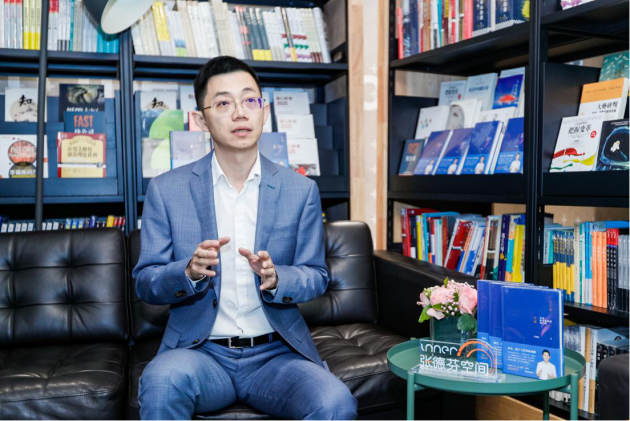 知名心理學(xué)作家盧熠翎：童年沒有記憶，卻影響一生
