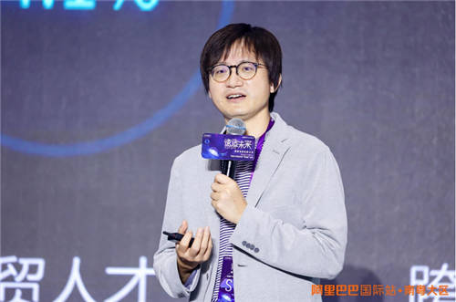 智聯(lián)招聘CEO郭盛受邀出席跨境電商生態(tài)大會(huì)：資源錯(cuò)配使外貿(mào)行業(yè)招工難