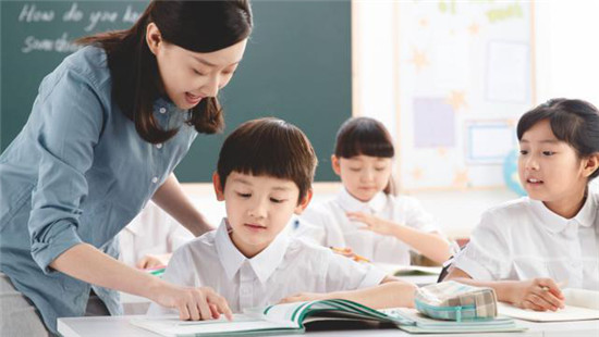 “雙減”下的企業(yè)危機(jī)如何解？教育智能硬件賽道可一搏
