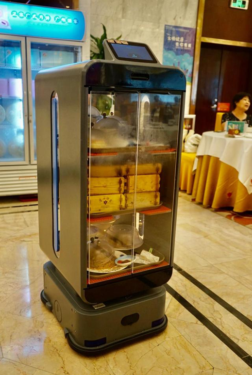 餐品衛(wèi)生安全不容放松，擎朗開啟“無接觸配送服務(wù)”