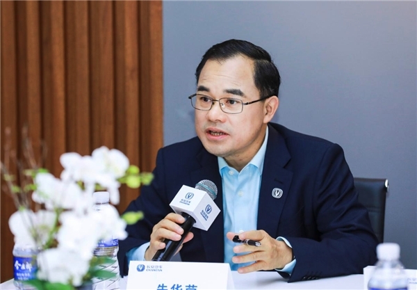 “報團取暖”長安汽車朱華榮淺談當(dāng)下格局