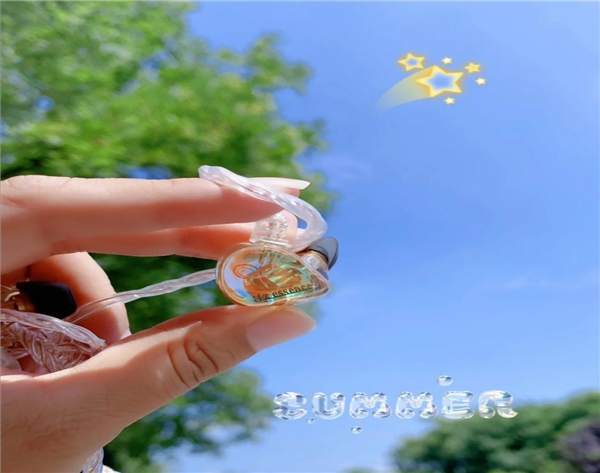 手上的Airpods突然不香了，仙女必備的有線HIFI耳機(jī)推薦來(lái)啦