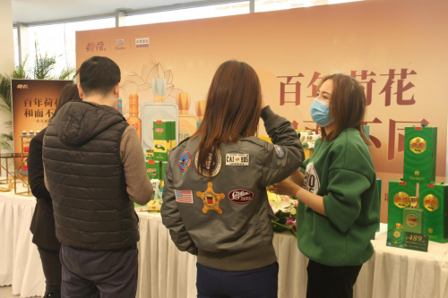 正品荷花酒積極嘗試多元化營銷，亮相凱迪拉克優(yōu)惠盛典提升品牌聲量
